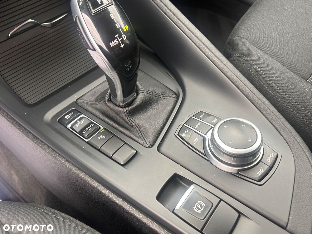 BMW X1 sDrive18d Advantage sport - 17