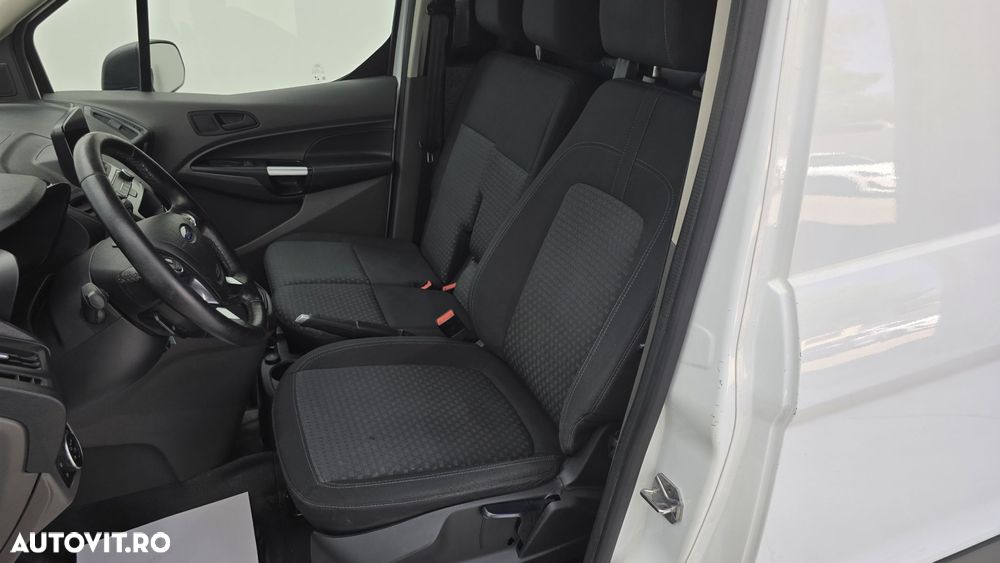 Ford Transit Connect - 12