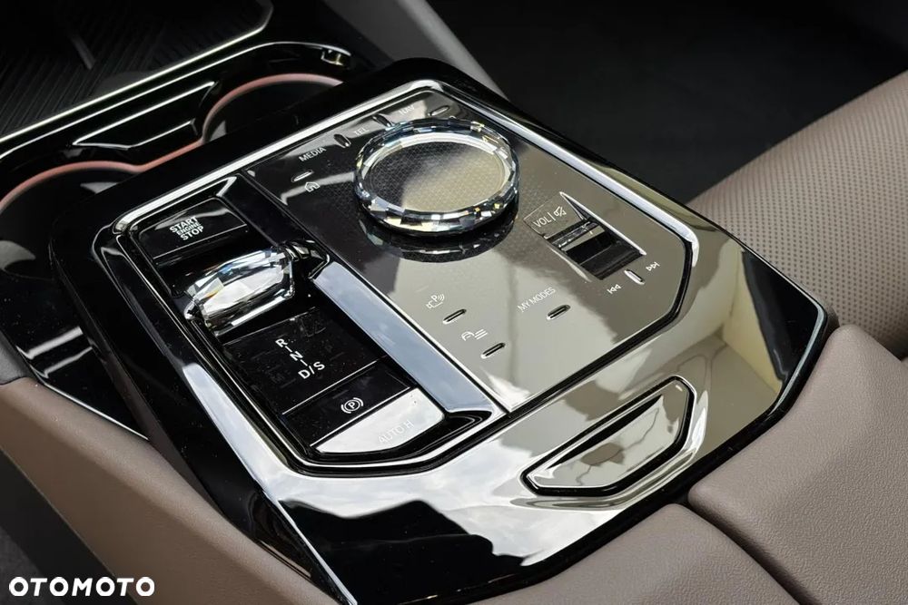 BMW Seria 5 540d xDrive mHEV M Sport - 12