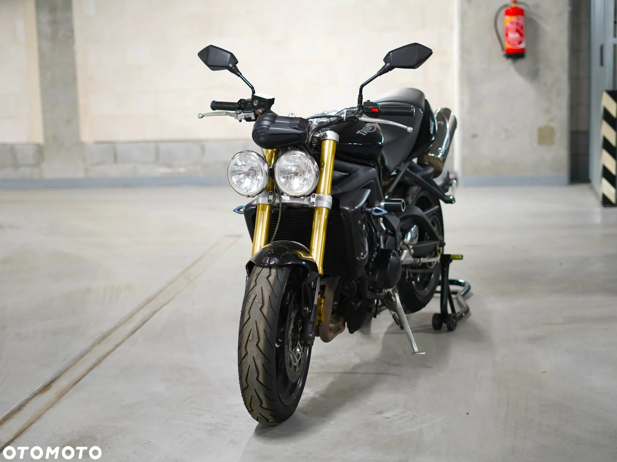 Triumph Street Triple - 2