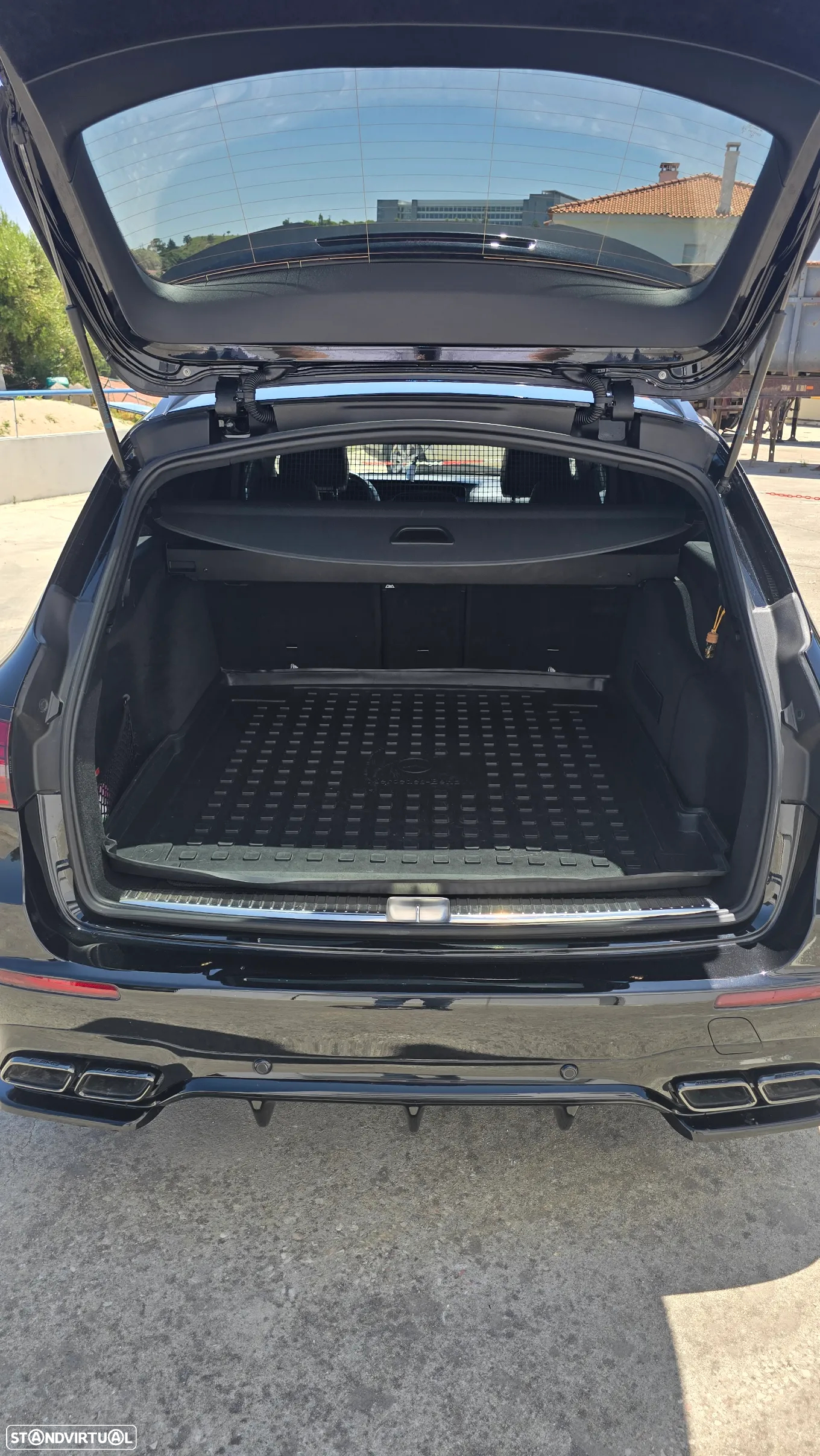 Mercedes-Benz E 400 d 4Matic T 9G-TRONIC AMG Line - 19