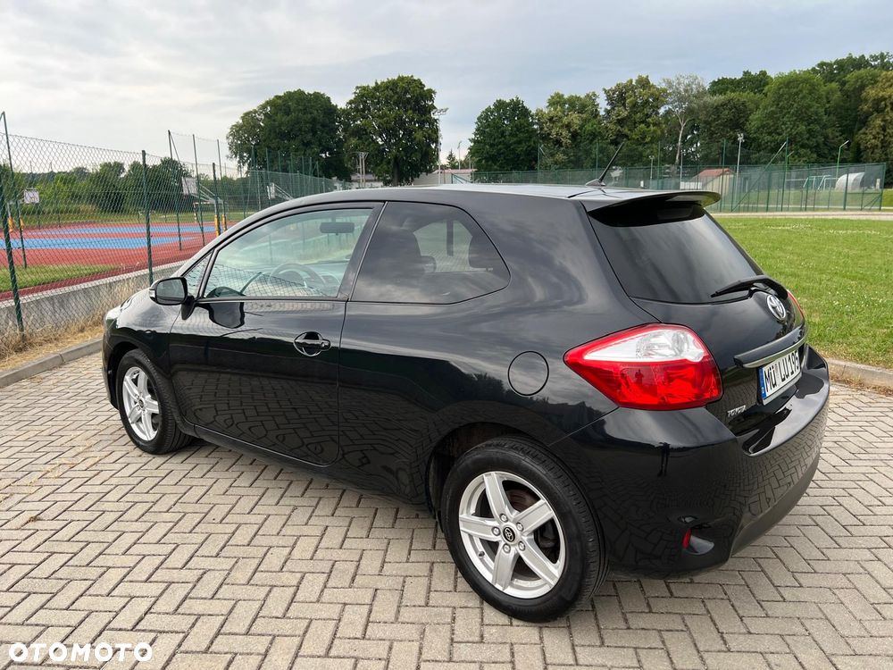 Toyota Auris 1.6 Dynamic - 4