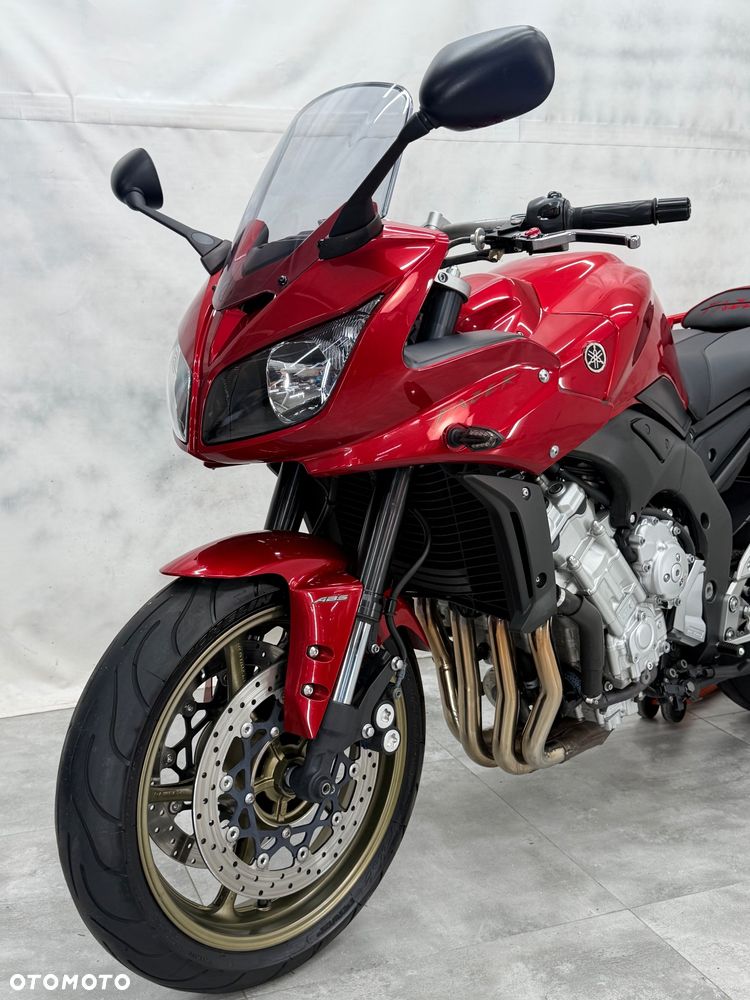 Yamaha FZ - 2