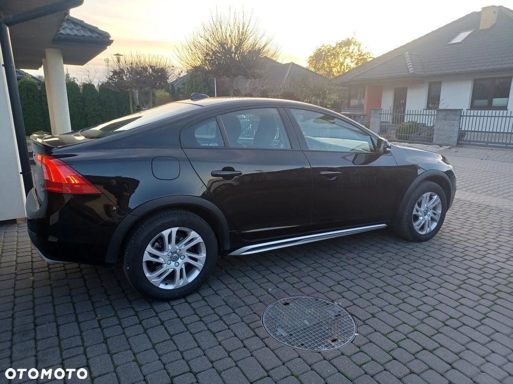 Volvo S60 Cross Country T5 AWD Momentum - 11