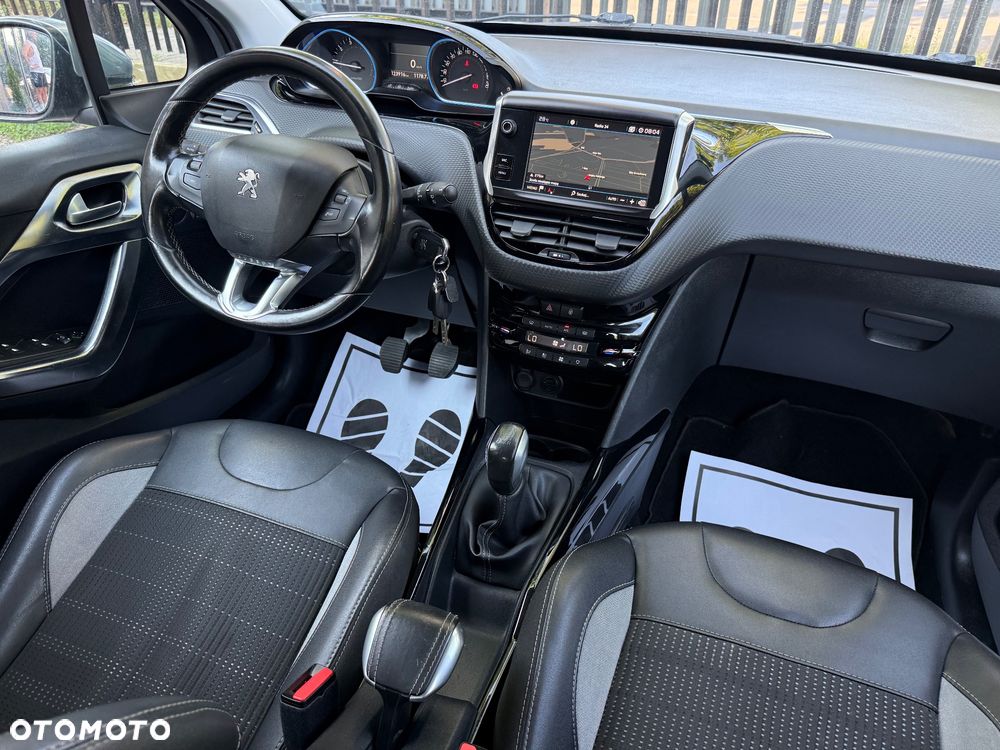 Peugeot 2008 1.2 Pure Tech GPF Crossway S&S - 31