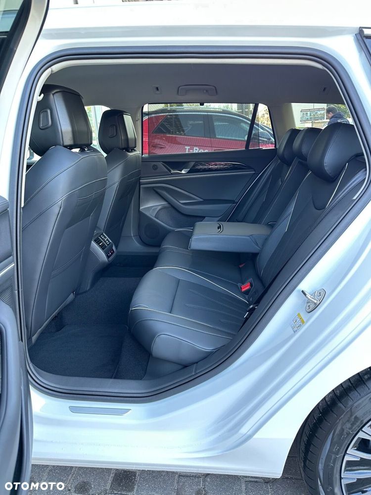 Volkswagen Passat 1.5 TSI EVO Elegance DSG - 15