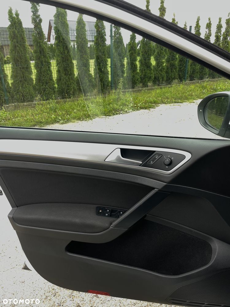 Volkswagen Golf 1.6 TDI Trendline - 7