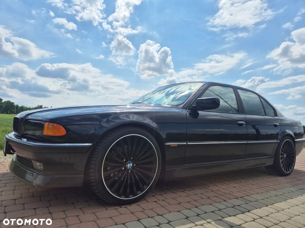 BMW Seria 7 - 4
