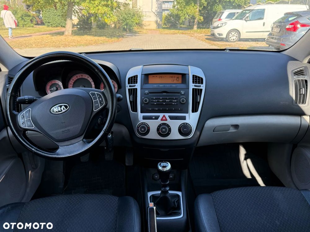 Kia Ceed Cee'd 1.6 Optimum + - 9