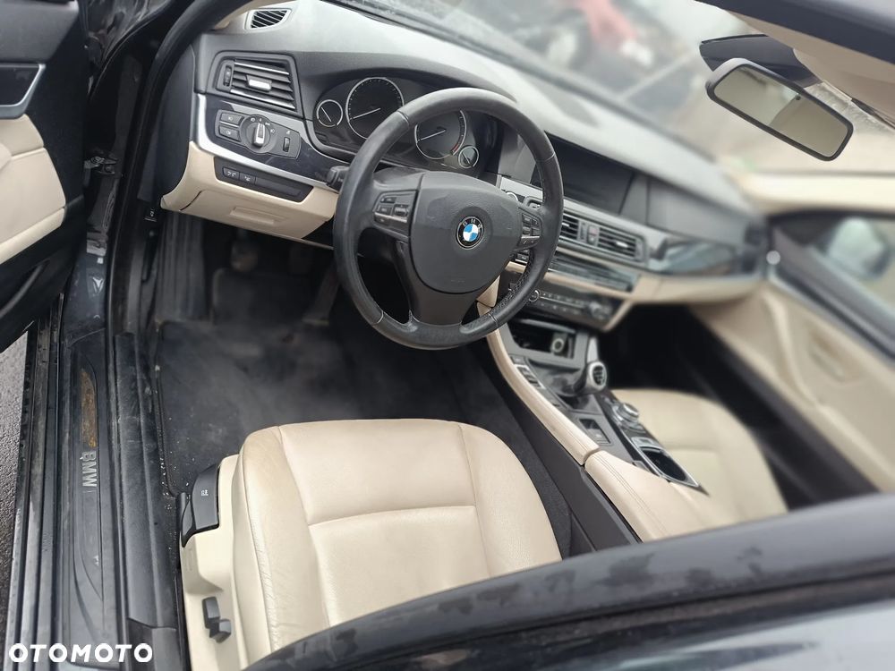 BMW Seria 5 520d Luxury Line - 4