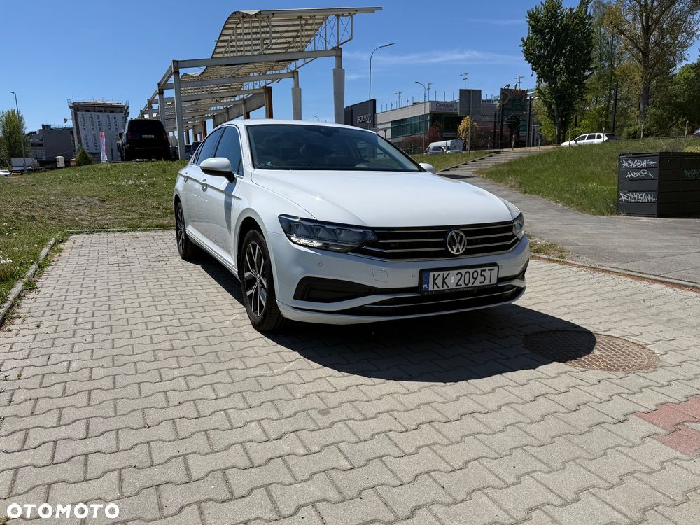 Volkswagen Passat 2.0 TSI Business DSG - 1