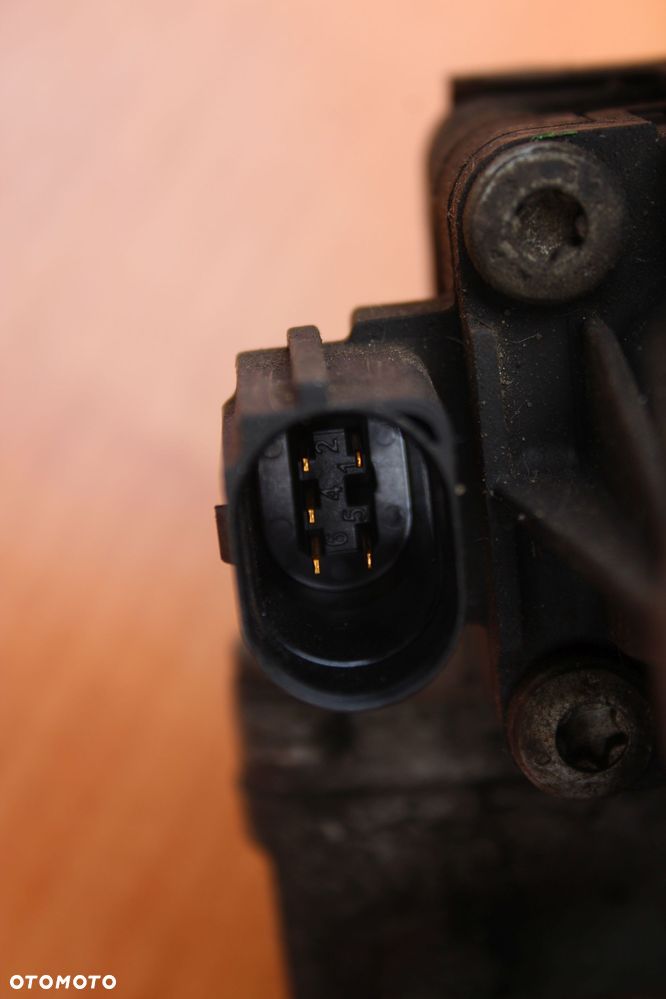 CHŁODNICZKA SPALIN EGR OPEL CORSA D ASTRA J 1.3 Z13DTE 55226607 - 8