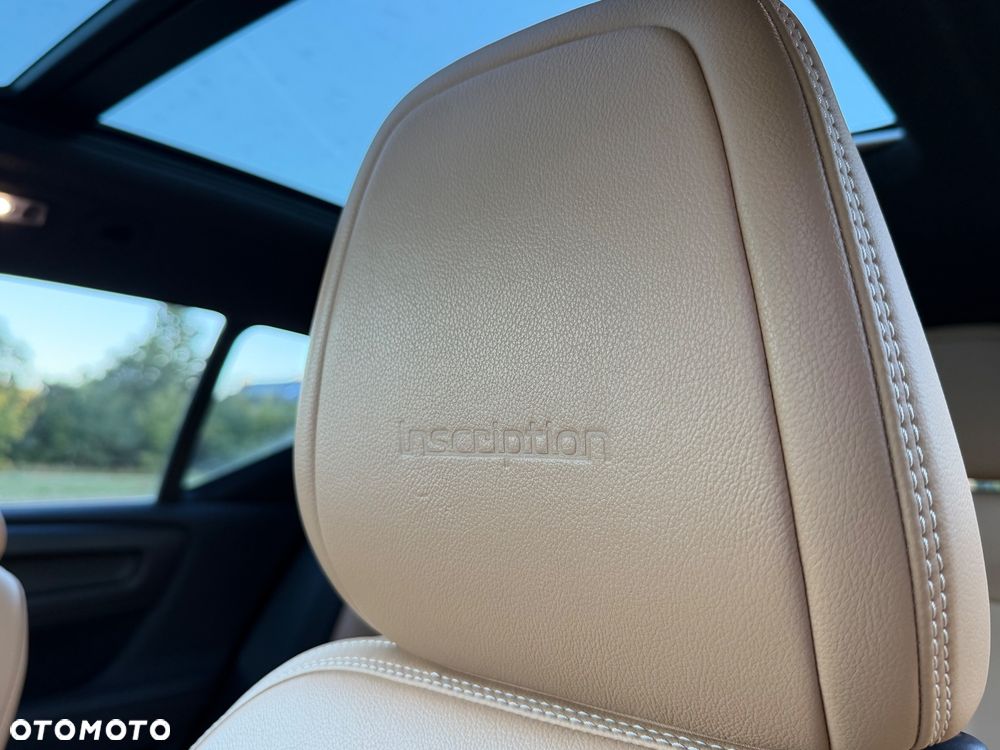 Volvo XC 40 D4 AWD Inscription - 28