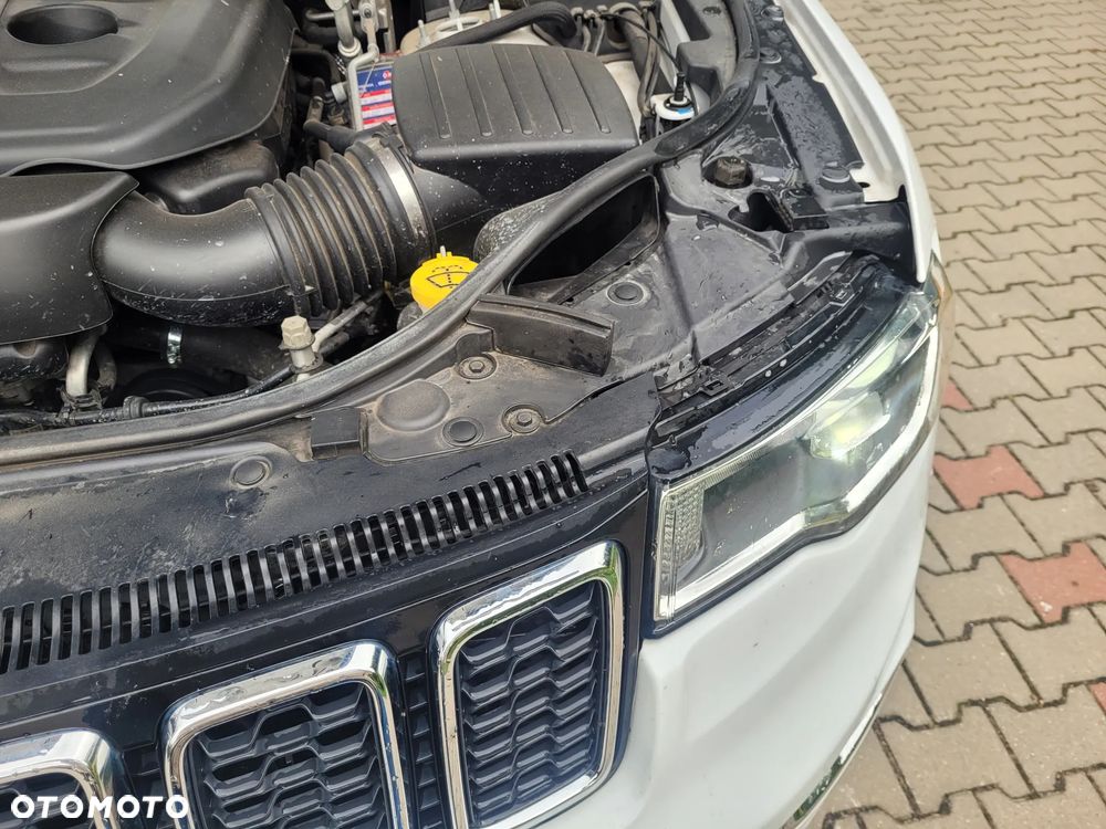 Jeep Grand Cherokee 3.6 V6 Laredo - 12