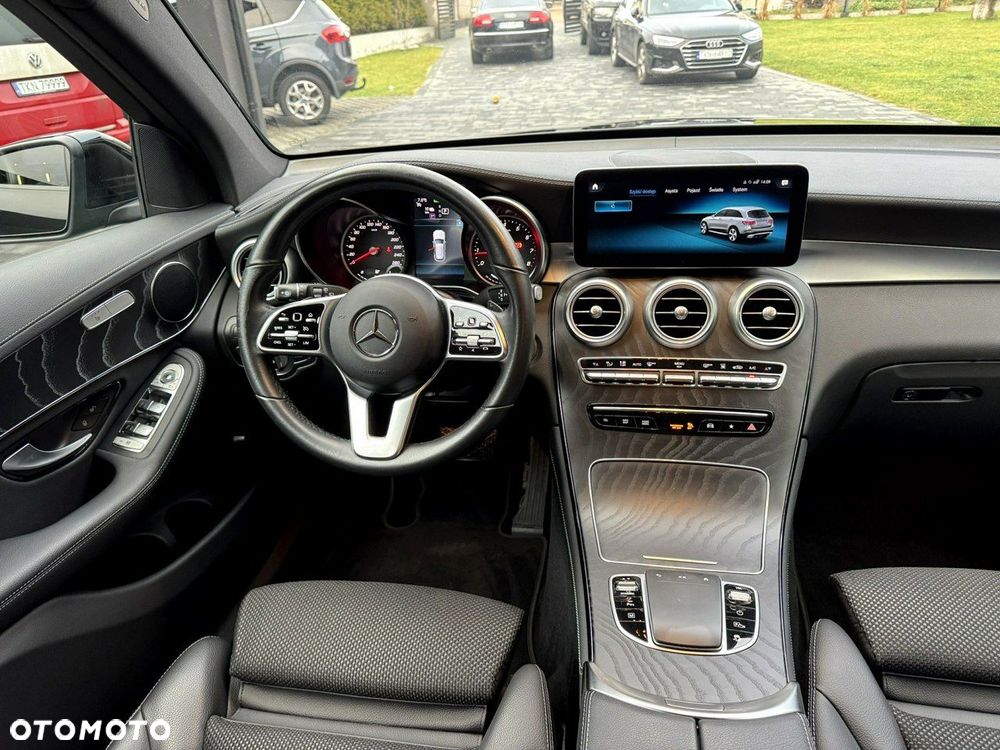 Mercedes-Benz GLC 300 e 4-Matic - 12