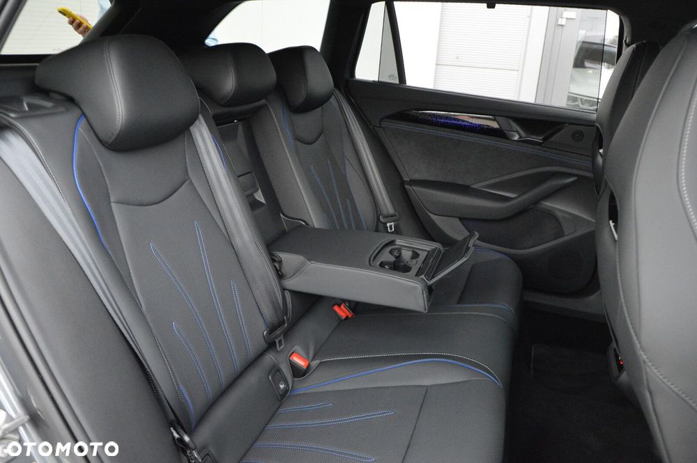 Volkswagen Passat Variant - 24