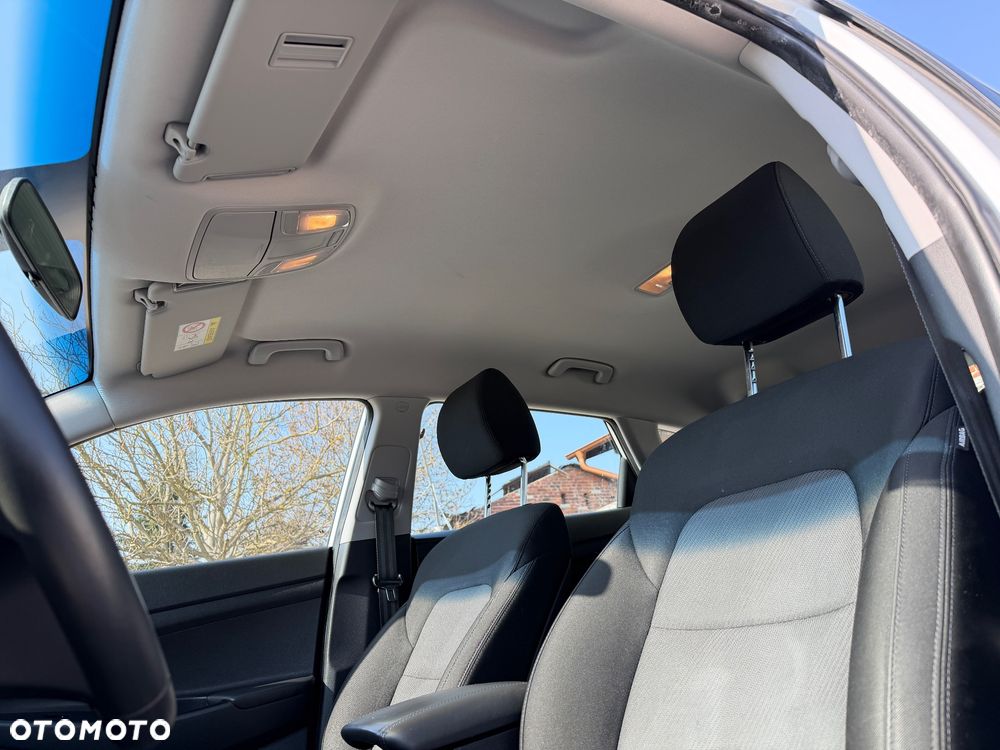 Hyundai Tucson blue 1.6 GDi 2WD Navi - 19