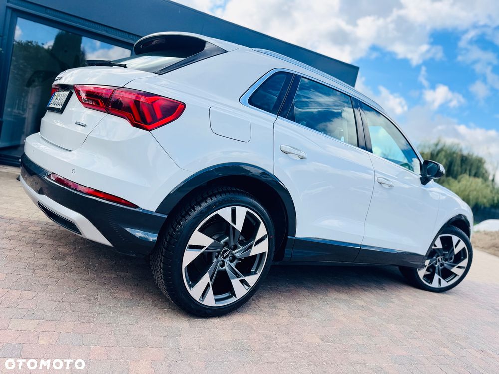 Audi Q3 2021 photo 2