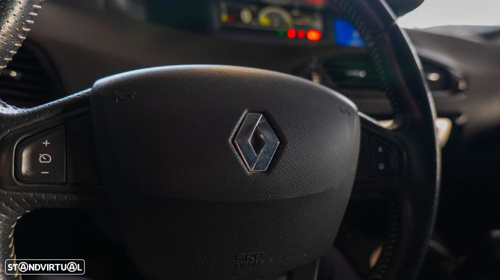 Renault Grand Scénic 1.6 dCi Bose Edition SS - 16