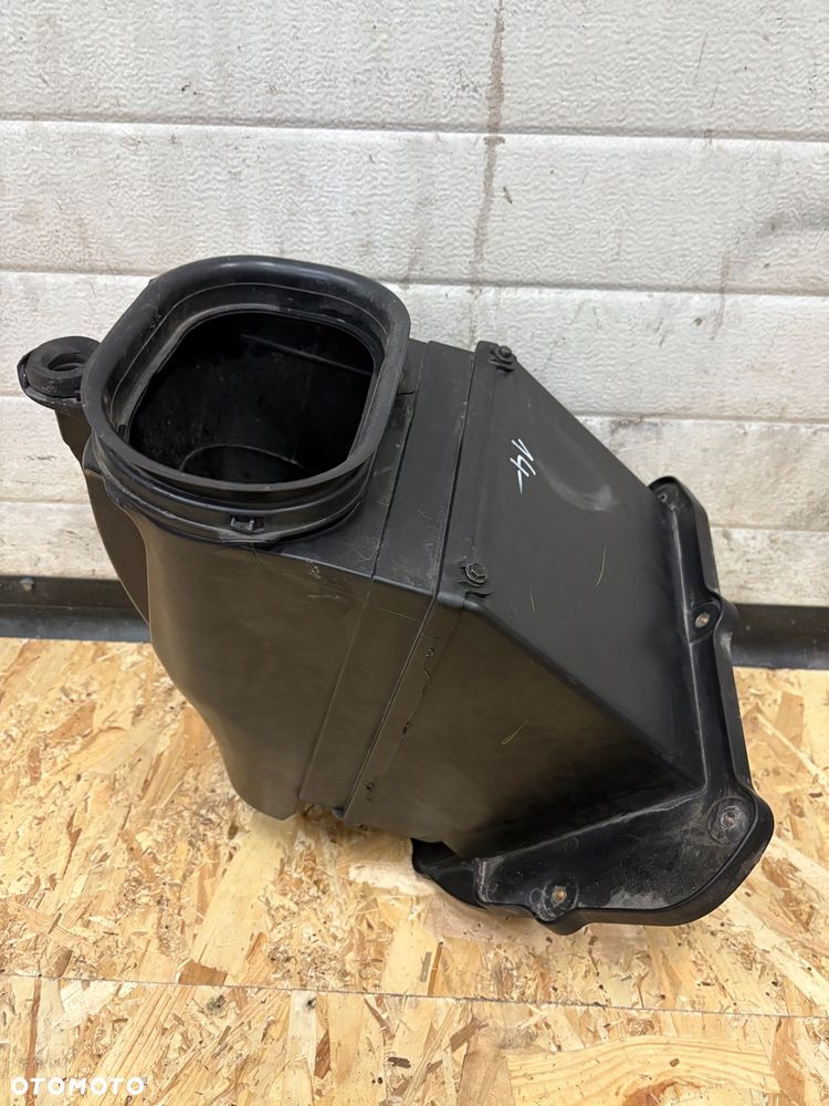 Obudowa dolot wlot filtra powietrza Iveco Daily 2014- - 1