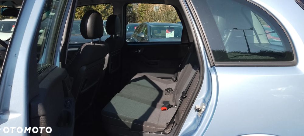 Opel Meriva 1.6 16V (Essentia) - 12