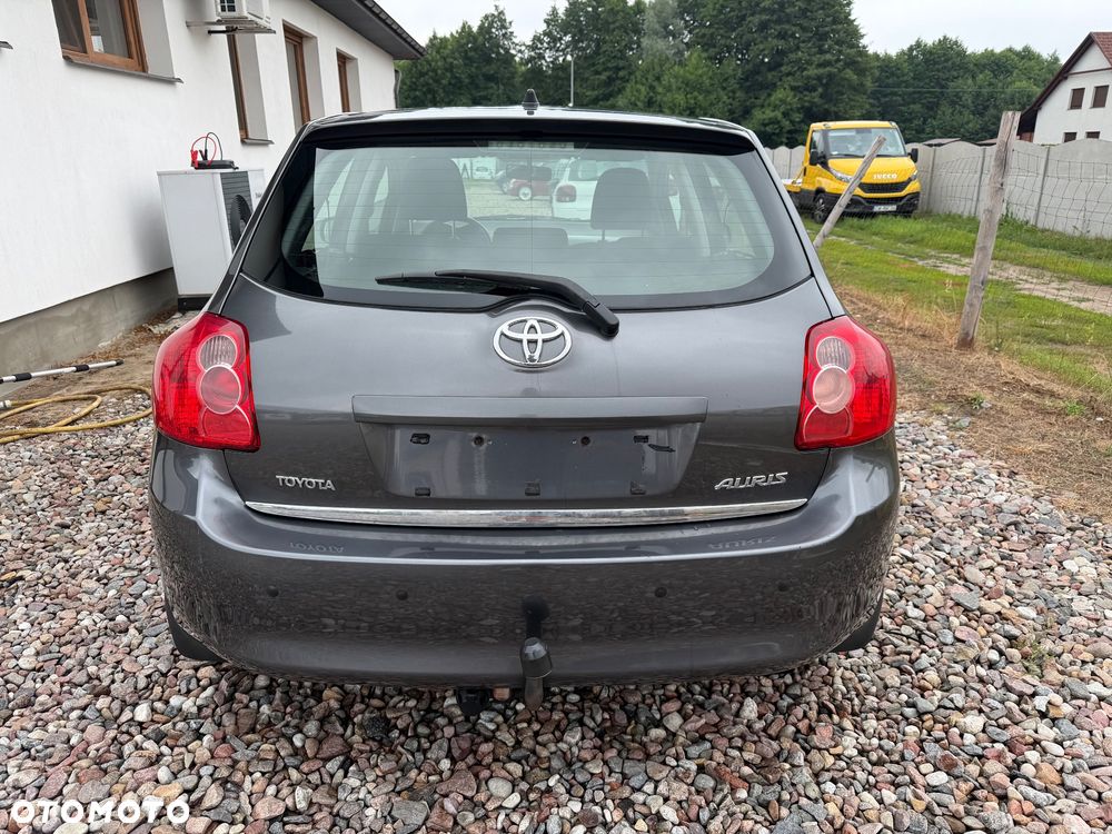Toyota Auris 1.6 VVT-i Luna - 3