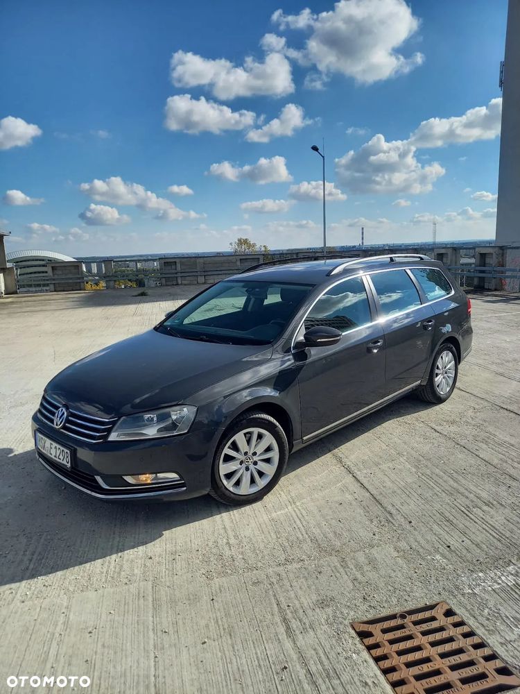 Volkswagen Passat 1.6 TDI Comfortline - 1