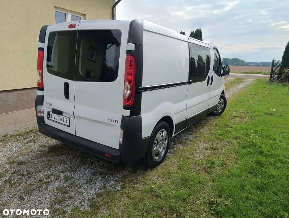 Opel Vivaro - 24