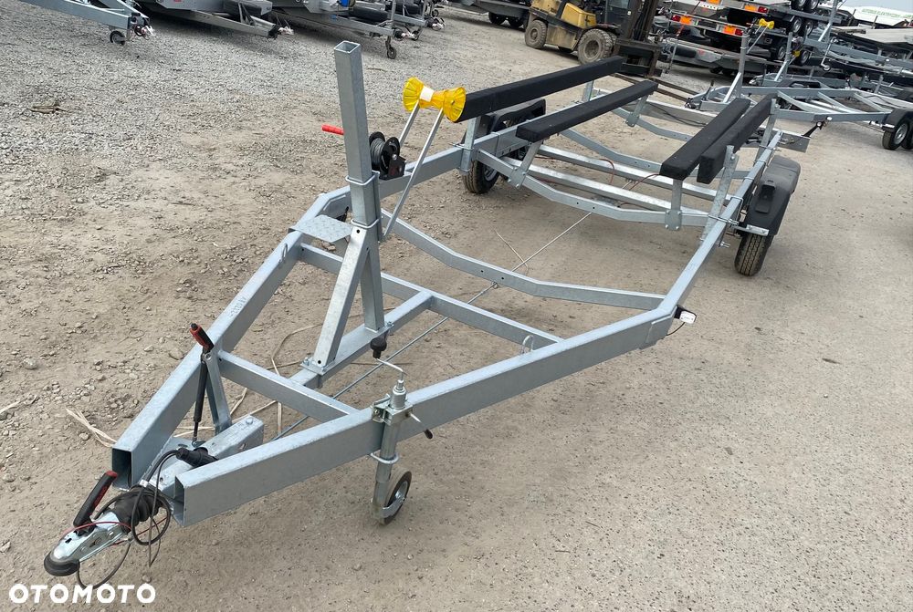 Boro PRZYCZEPA PODŁODZIOWA STYL AMERYKAŃSKI 7,30m - 5