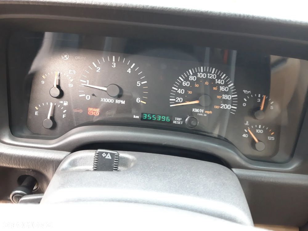 Jeep Cherokee 4.0 Limited - 1