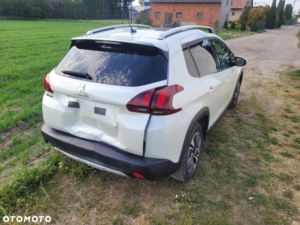 Peugeot 2008 - 6