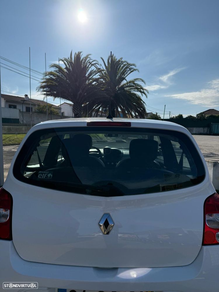 Renault Twingo dCi 75 Authentique - 11