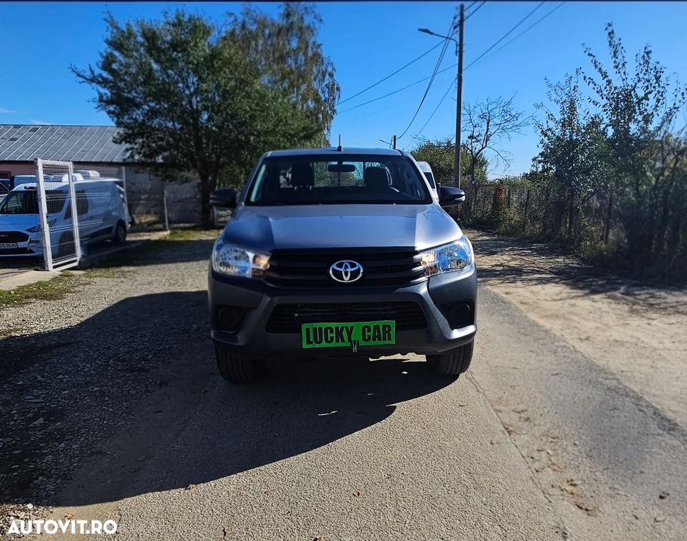 Toyota Hilux 4x4 Double Cab M/T Comfort - 2