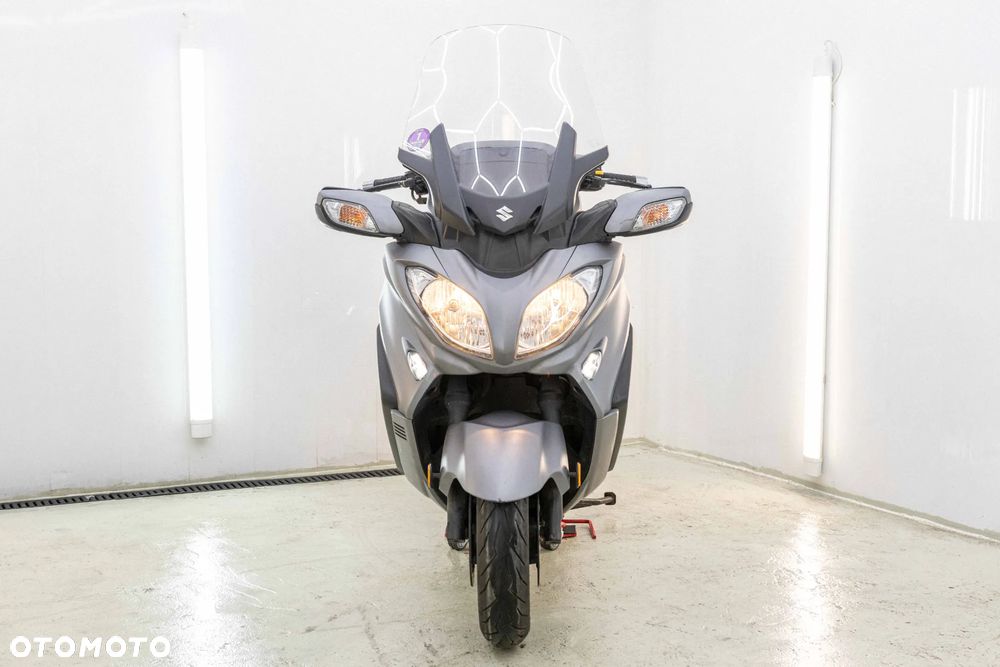 Suzuki Burgman - 4