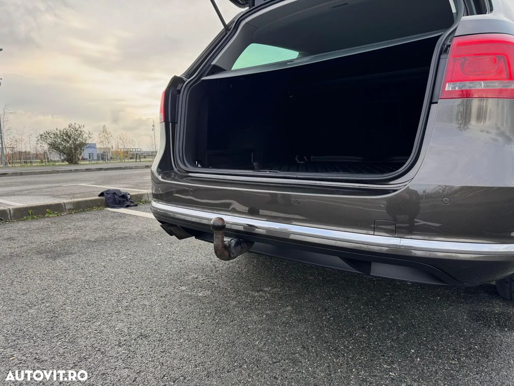 Volkswagen Passat Variant 2.0 TDI BlueMotion Technology DPF Comfortline - 19