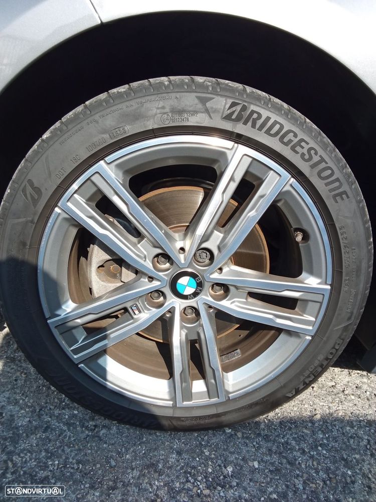 BMW 116 d Pack Desportivo M - 8