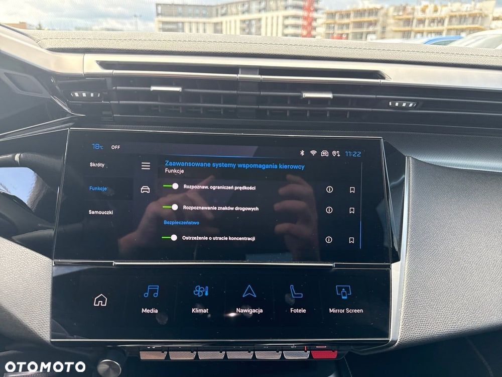 Peugeot 408 1.6 Plug-In Hybrid 225 GT EAT8 - 25