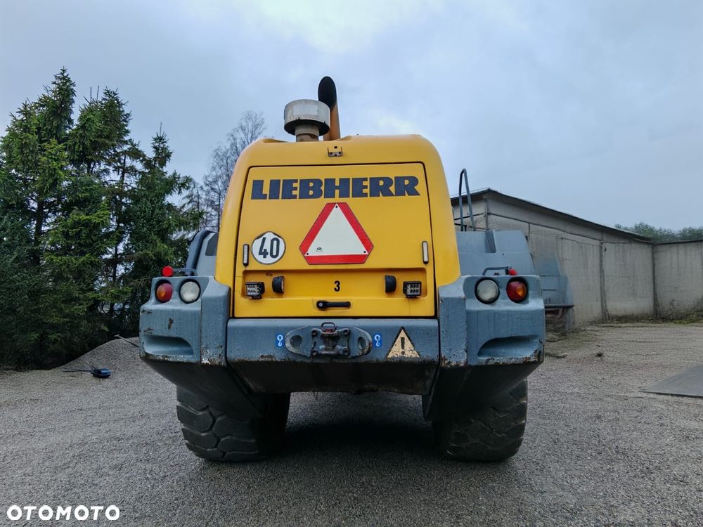 Liebherr 566 - 12