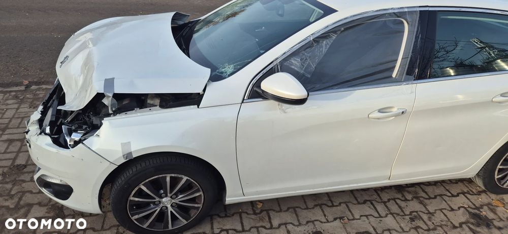 Peugeot 308 1.2 PureTech Active S&S - 7