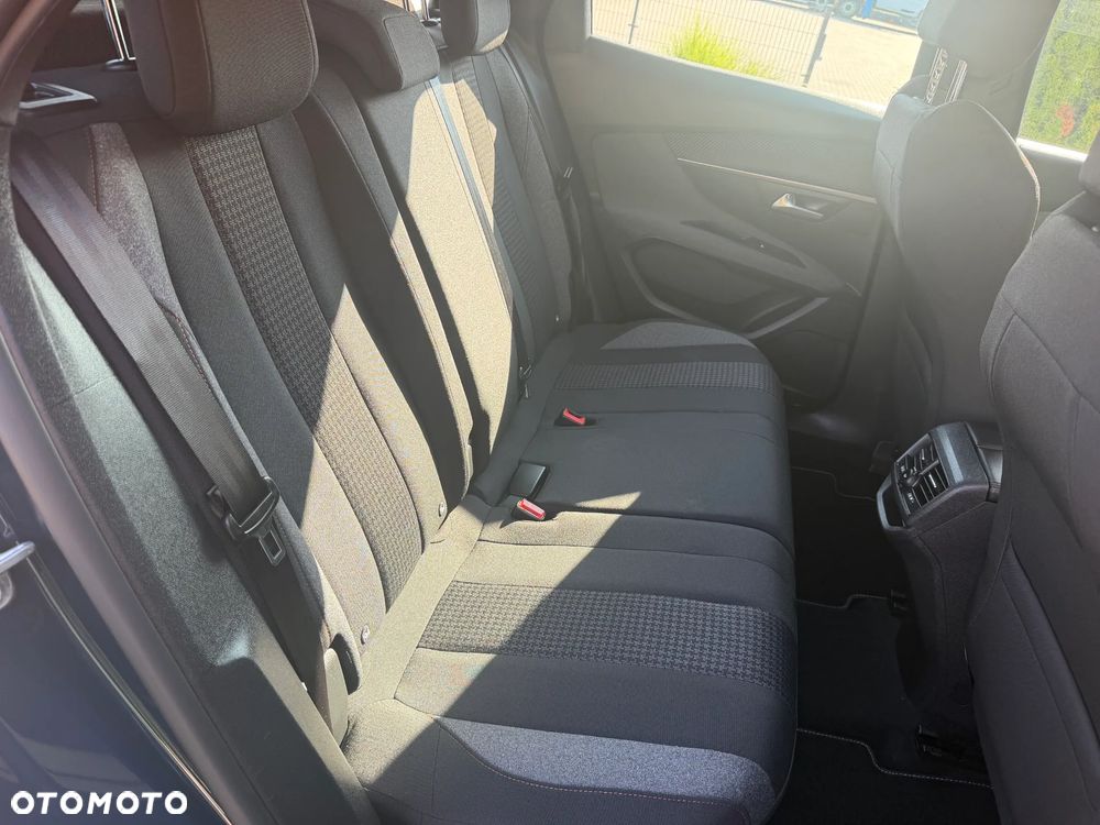 Peugeot 3008 - 19