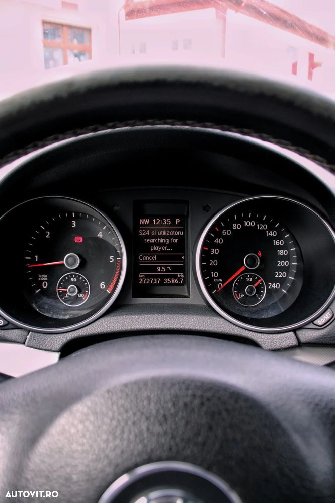 Volkswagen Golf 2.0 TDI DPF DSG MATCH - 11