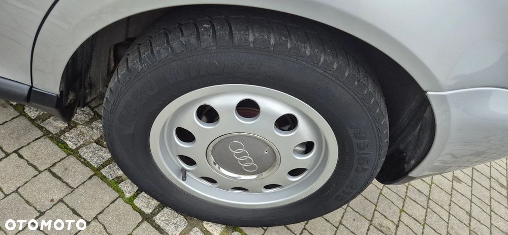 Audi A3 Sportback 1.6 Ambiente - 14