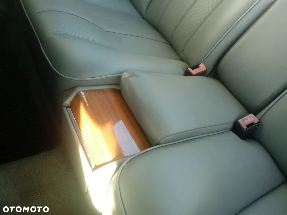 Mercedes-Benz W124 (1984-1993) - 13