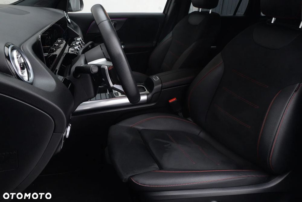 Mercedes-Benz GLA 200 d 4-Matic AMG Line 8G-DCT - 29