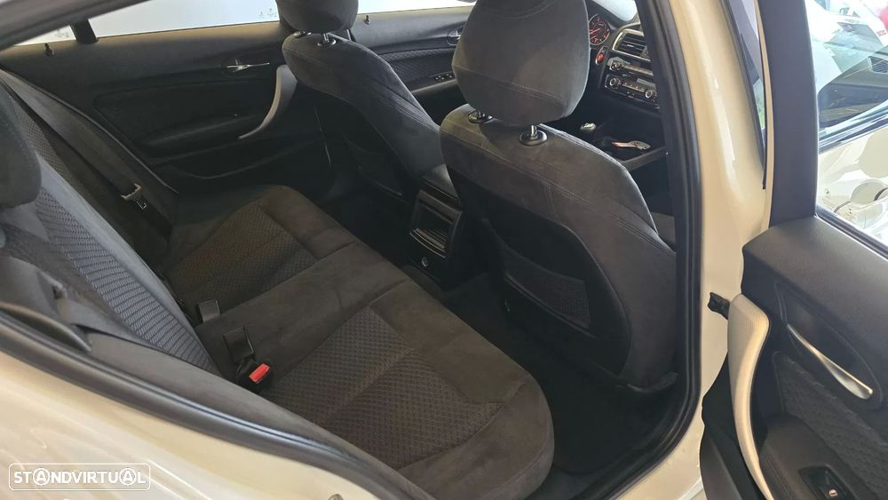 BMW 116 d Pack M - 54