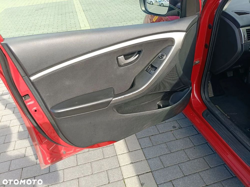 Hyundai i30 1.4 CRDi Comfort - 9