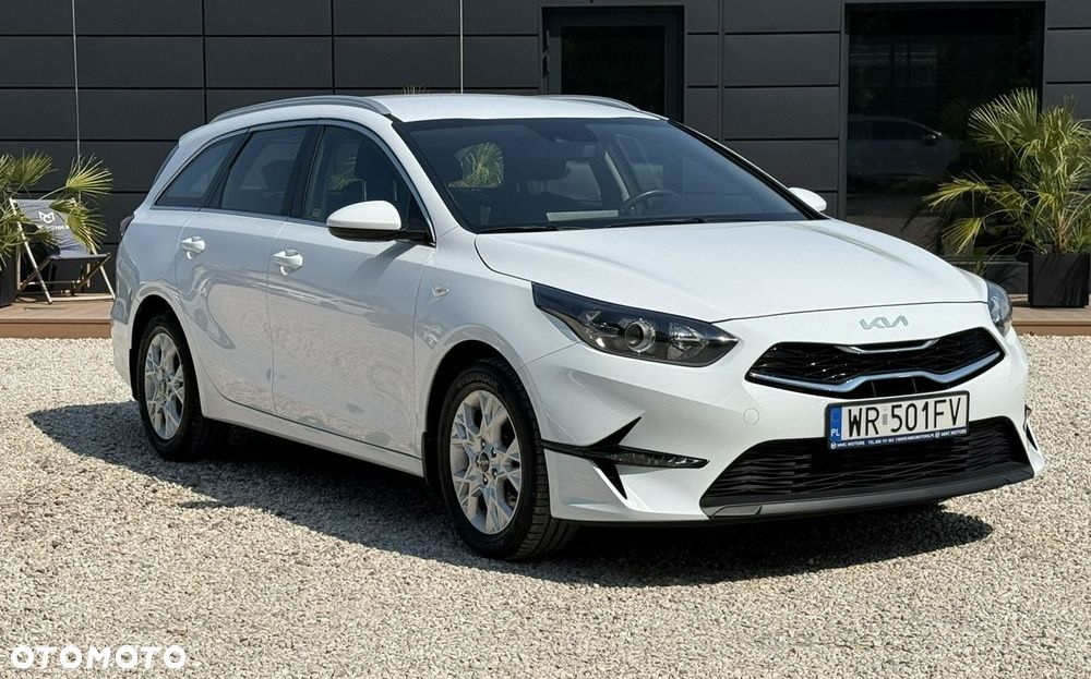 Kia Ceed - 1
