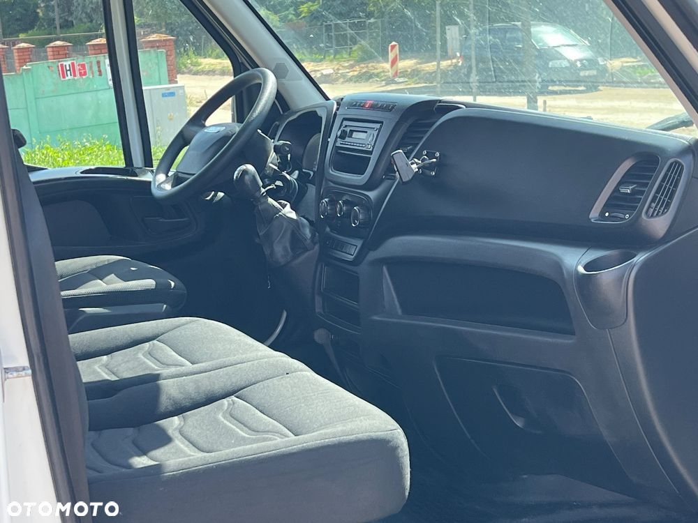Iveco 35C13 - 16