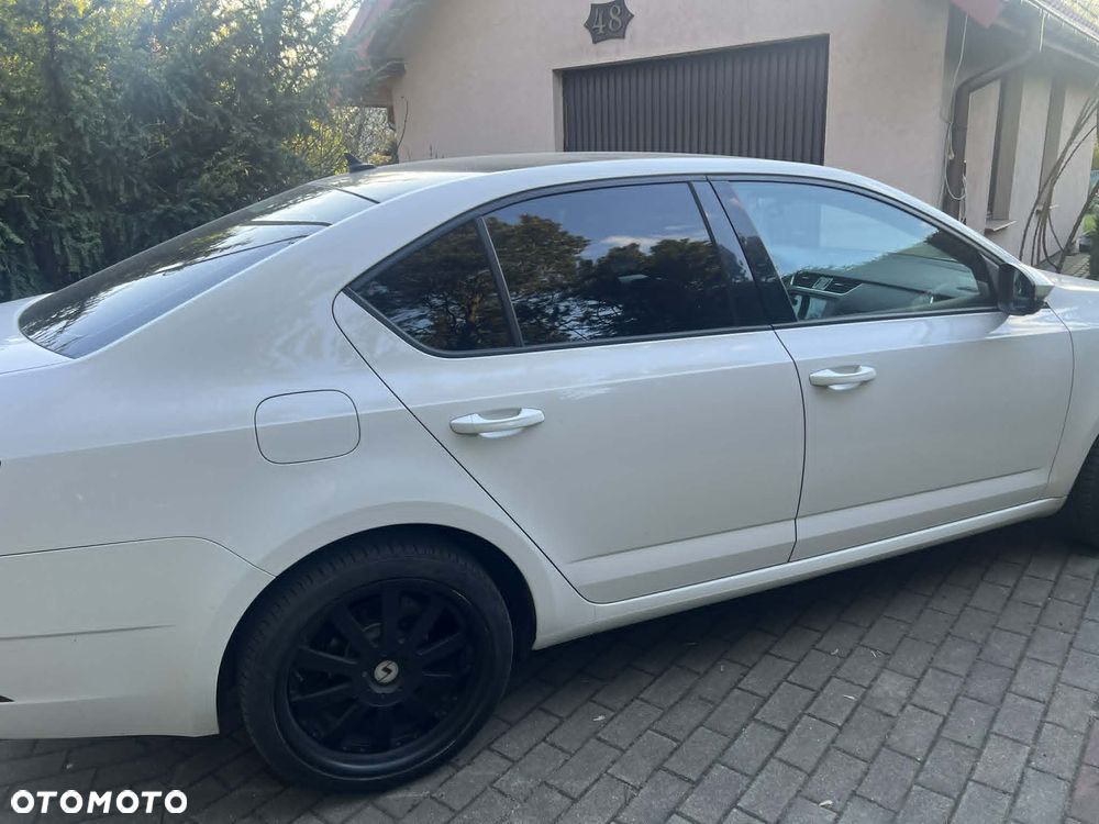 Skoda Octavia 2.0 TDI Drive - 3
