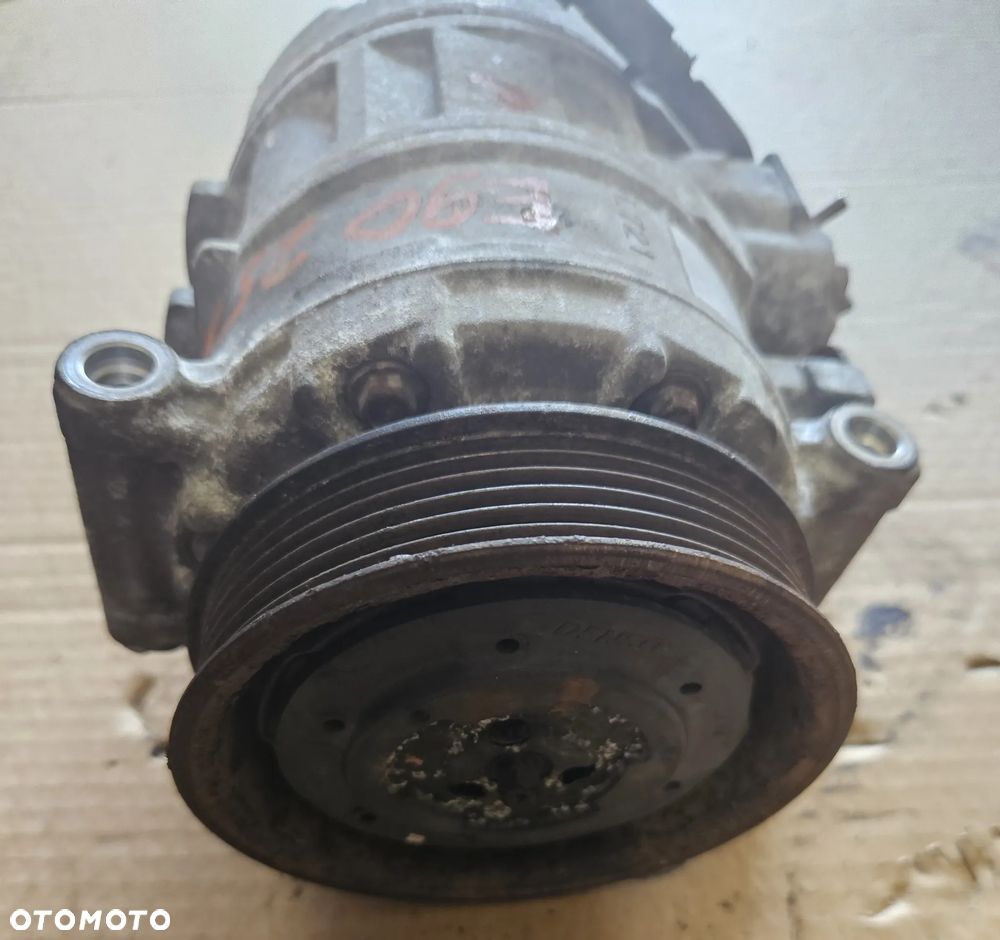 BMW  3 5 E60 E90 E91  2.5 N52 pompa kompresor sprężarka klimatyzacji 6956716-02 04 - 3
